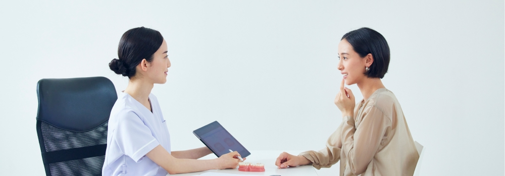 表側ワイヤー矯正（透明）